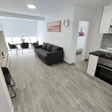 En Playa Martianez * Puerto de la Cruz (Tenerife)